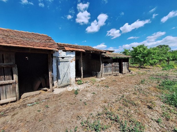 Tisza�rsi elad� 80 nm-es h�z