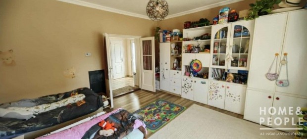 Tiszaszigeten sz�p csal�di h�z elad�!