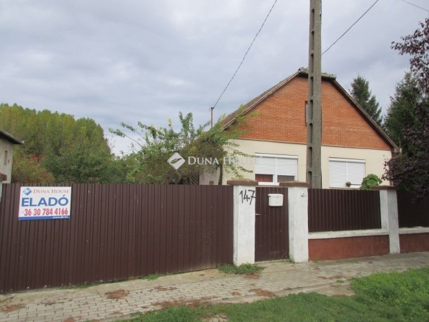 Tiszateleki elad� 110 nm-es h�z