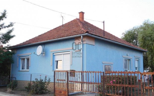 Tiszateny�i elad� 86 nm-es h�z