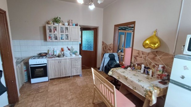 Tiszavasváriban, Madách utca elején, áron alul eladó egy 3 szobás