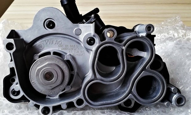Tiszta �j Gy�ri AUDI VW SEAT Skoda 1.4 Tsi V�zpumpa elad�