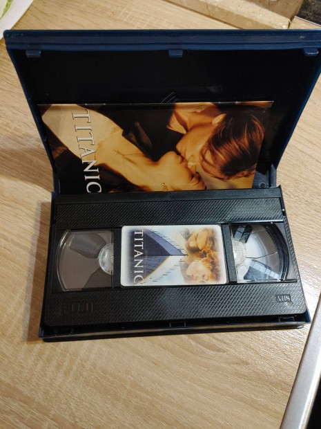 Titanic VHS kazetta fzettel