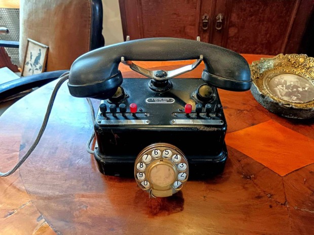 Titkrsgi telefon, szp llapotban, eredeti textil kbel, komoly dara