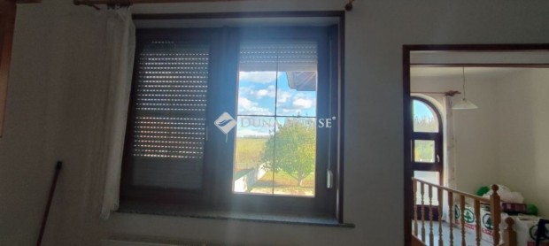 T�alm�si 210 nm-es h�z elad�