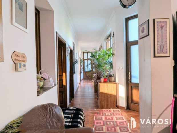 T�bb gener�ci�s h�z a v�rosk�zpontban!