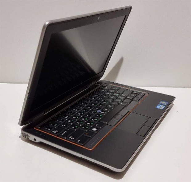 Tbb mint ngyezerbl: Dell Latitude E6320 -3.6