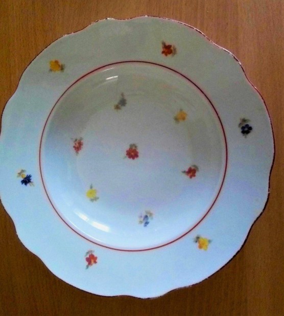 Tbbfle rgi Zsolnay porceln tnyr, ptlsra is