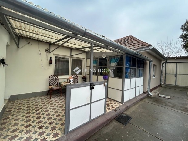 T�bbgener�ci� r�sz�re - k�l�n bej�rattal