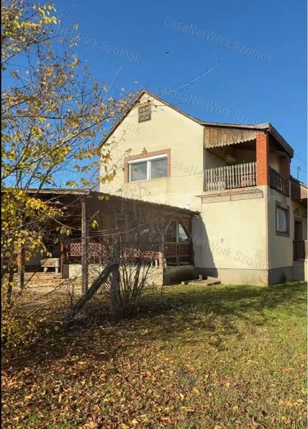 T�bbgener�ci�nak vagy v�llalkoz�snak aj�nlom