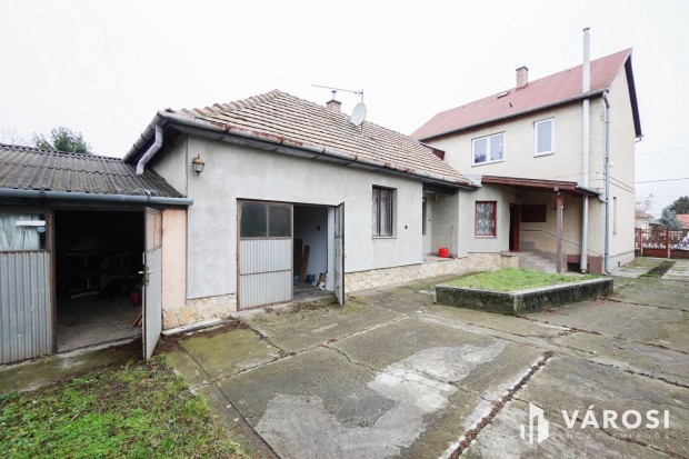 T�bbgener�ci�s csal�di h�z Her�den!