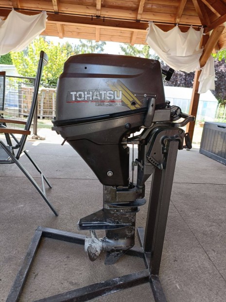 Tohatsu 4t 8l r�vid csizm�s