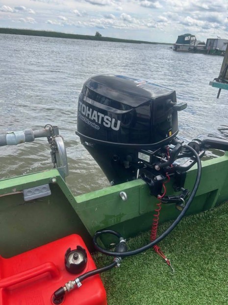 Tohatsu MFS 9.8, rövidcsizmás csónakmotor
