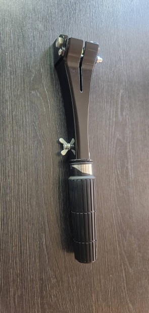 Tohatsu kézikar 9,9-40le-ig.
