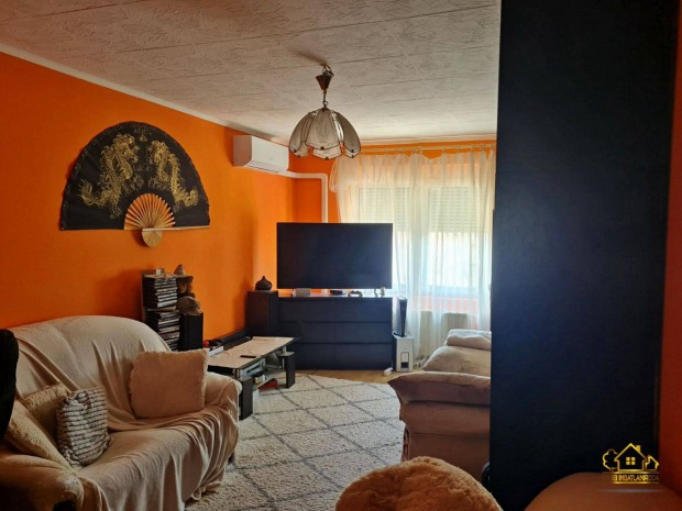 T�k�l, Pesti �ti lak�telepen 2 szob�s t�glalak�s! 1238