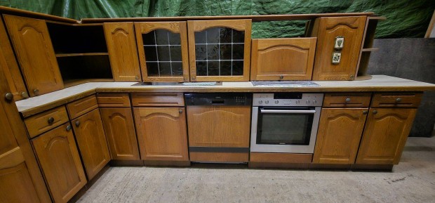 T�lgy frontos konyhab�tor g�pekkel , konyha szekr�ny b�tor