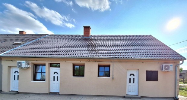 Tolnai eladó tégla családi ház