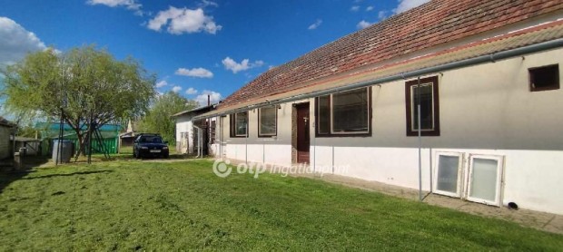 Tolnan�medii elad� 75 nm-es h�z