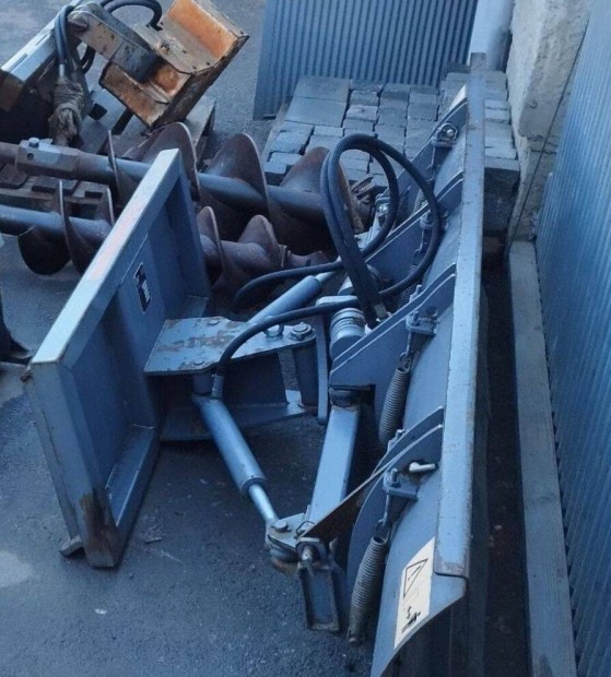 Tol�lap �s g�d�rf�r� elad�