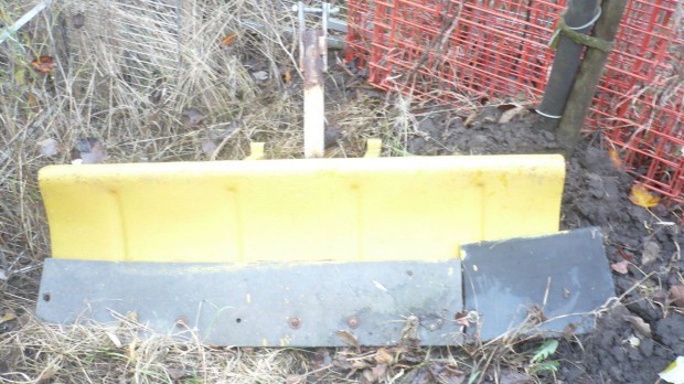 Tollap kistraktorra elad