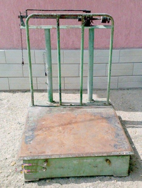 Tolósúlyos vasmázsa 100kg-os méréshatár, termény kiméréshez, gazdaságb