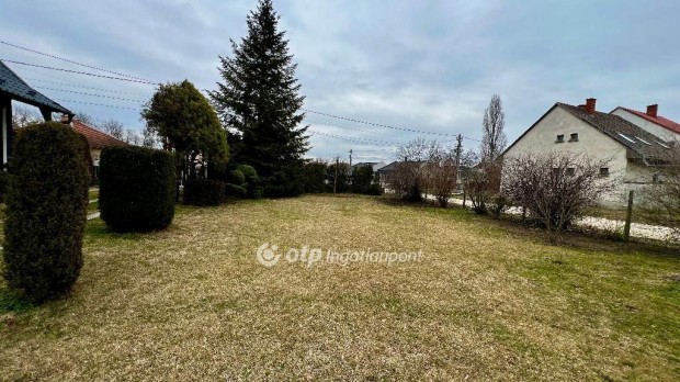 T�lt�stavai elad� 2849 nm-es telek