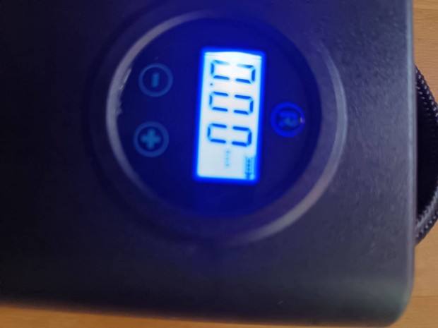 Tölthető, akkus levegő pumpa