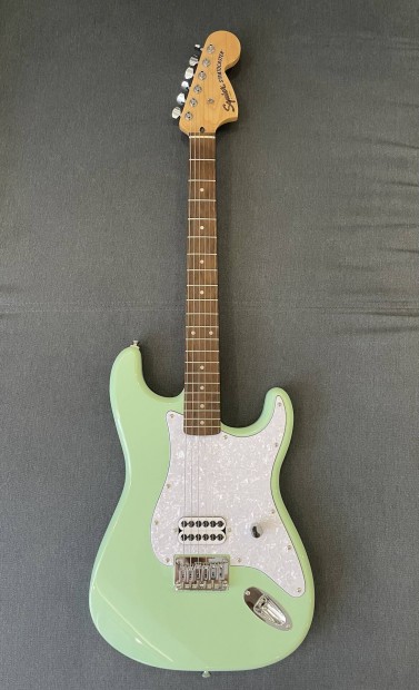 Tom Delonge blink 182 surf green Affinity Squier Stratocaster gitr