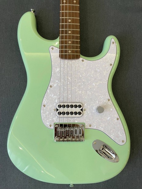 Tom Delonge blink 182 surf green Affinity Squier Stratocaster gitr