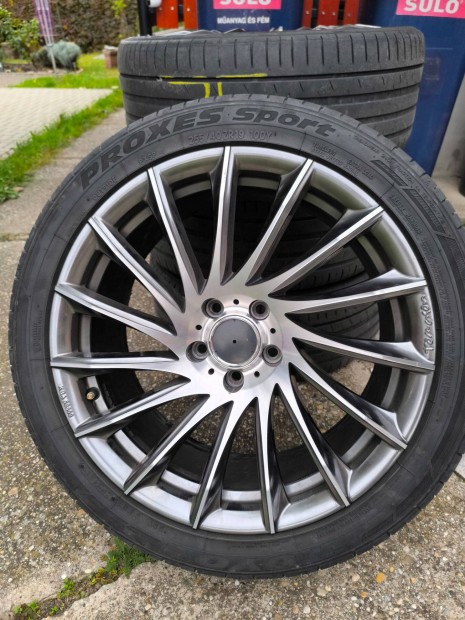Tomason alufelni 19" 5*114.3 2014-es Mustangon voltak