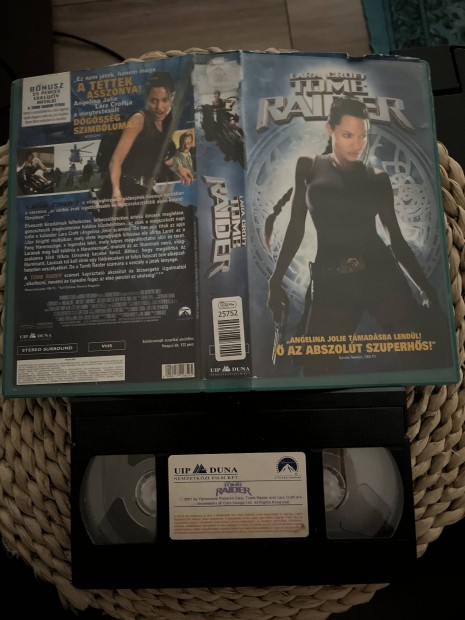 Tomb raider vhs