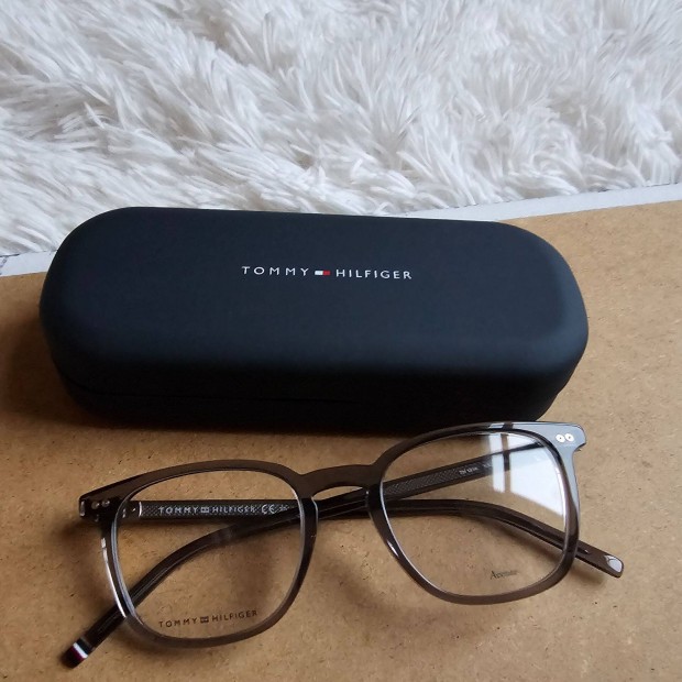 Tommy Hilfiger TH 1814 KAC szemvegkeret teljesen j