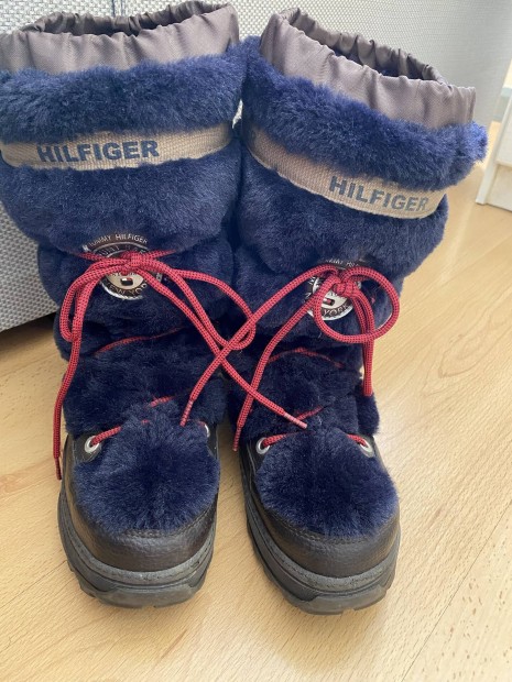 Tommy Hilfiger boots 