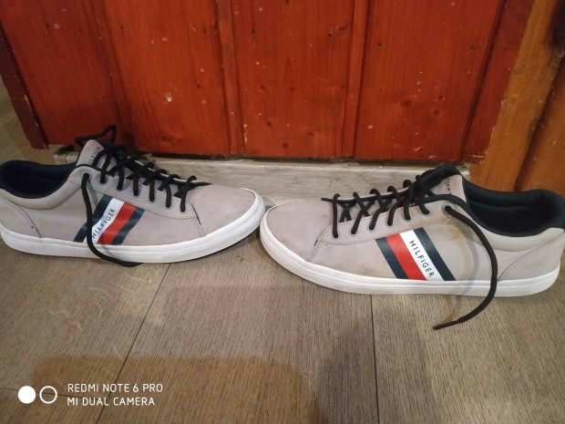 Tommy Hilfiger cip 40.