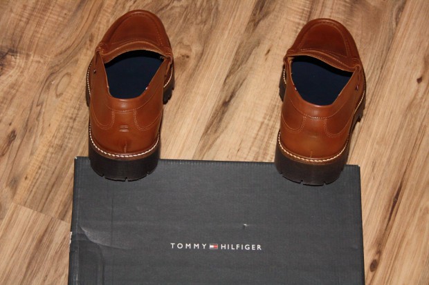 Tommy Hilfiger eredeti frfi mokaszin! 42 es ! j dobozban