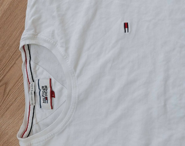 Tommy Hilfiger fehér pamut női póló