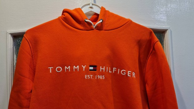 Tommy Hilfiger fels (XL) elad!