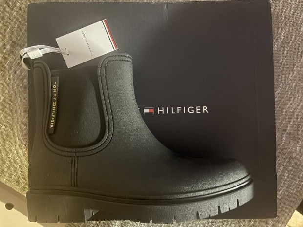 Tommy Hilfiger ni gumicsizma