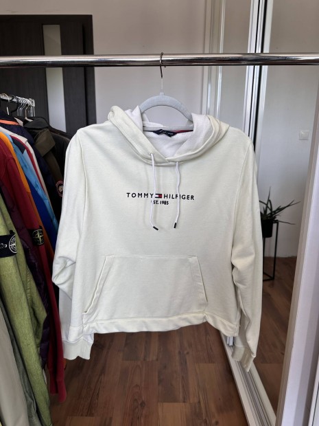 Tommy Hilfiger ni pulver