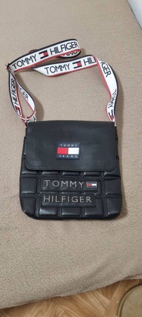 Tommy Hilfiger tska