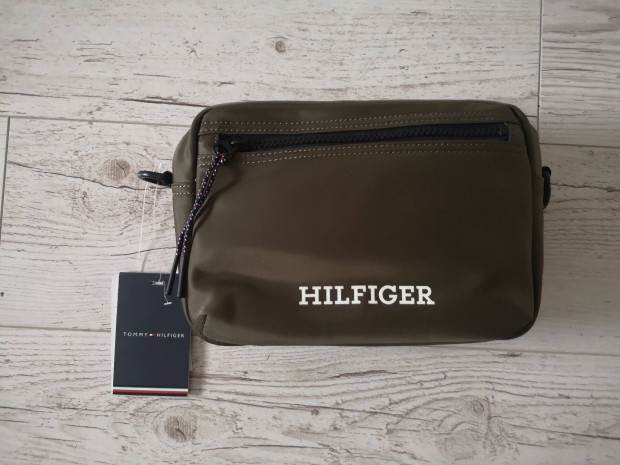 Tommy Hilfiger uj kistaska elado 