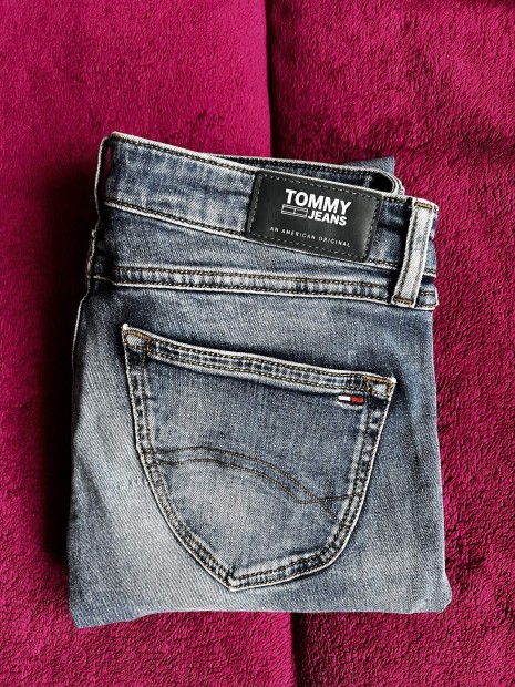 Tommy Hilfiger ujszeru noi farmer 38