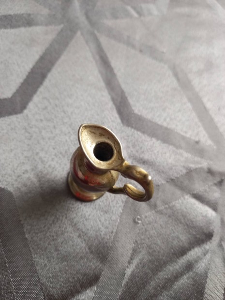 Tömör, súlyos miniatűr fémkancsó (5,5 cm), klasszikus régies formával