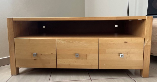 T�m�rfa TV szekr�ny