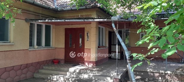 Tompai 120 nm-es h�z elad�