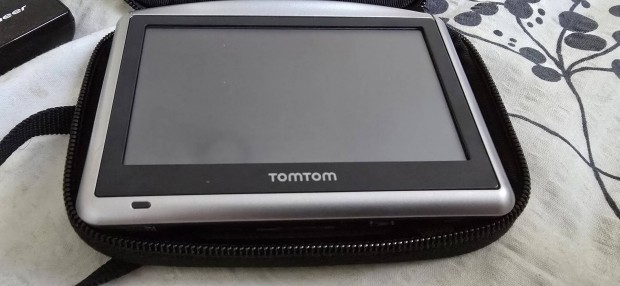Tomtom one xl gps navigáció