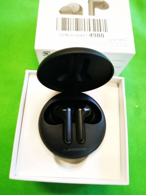 Tone Free bluetooth fülhallgató