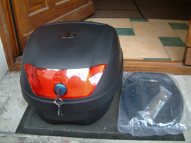 Top Case csomagtartó doboz túradoboz 28L