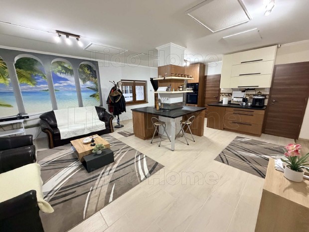 Topon�ri v�rosr�szben nappali + 3 szob�s csal�di h�z ELAD�