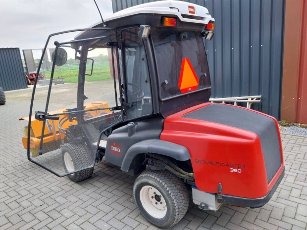 Toro 360 Diesel , Kubota, Fűnyírótraktor